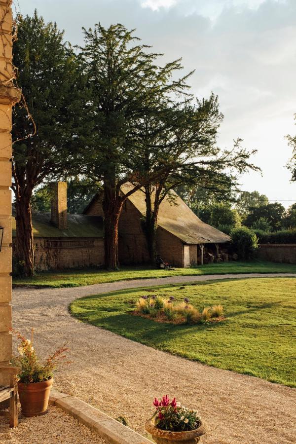 Petit Chateau Vercourt Exterior photo